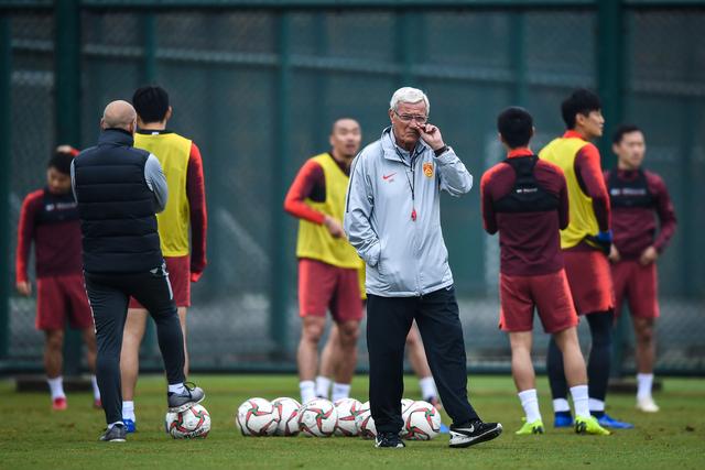 范戴克职业生涯8次与哈兰德交手 5胜3平未尝败绩